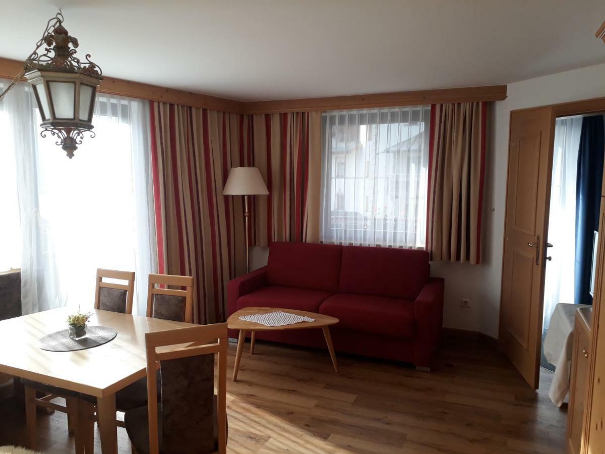 Hotel Garni Alpenruh-Micheluzzi سيرفاوس المظهر الخارجي الصورة