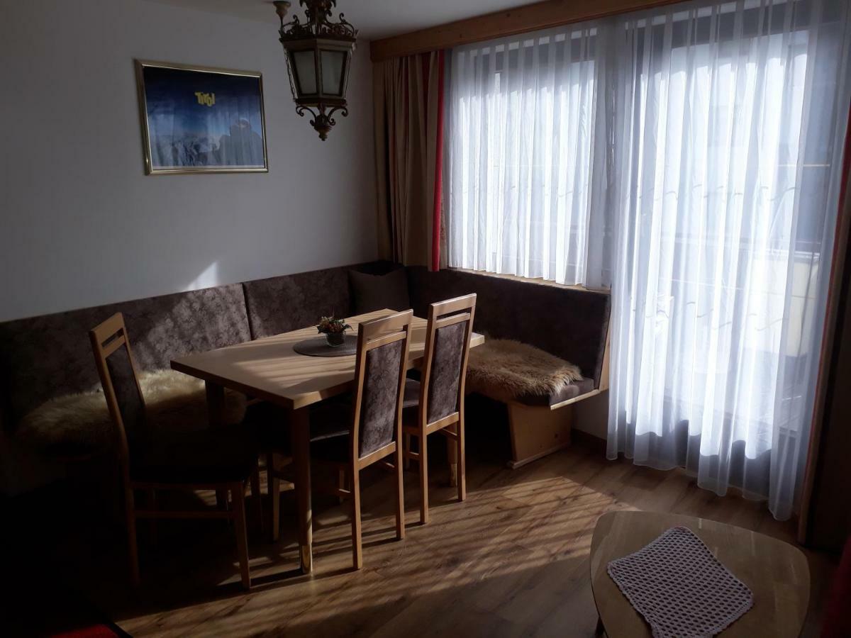 Hotel Garni Alpenruh-Micheluzzi سيرفاوس المظهر الخارجي الصورة